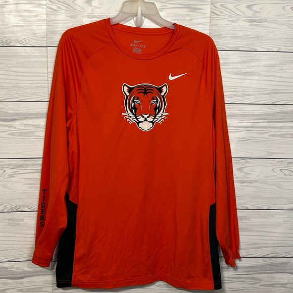 Nike Other - Size XXL Nike Shirt